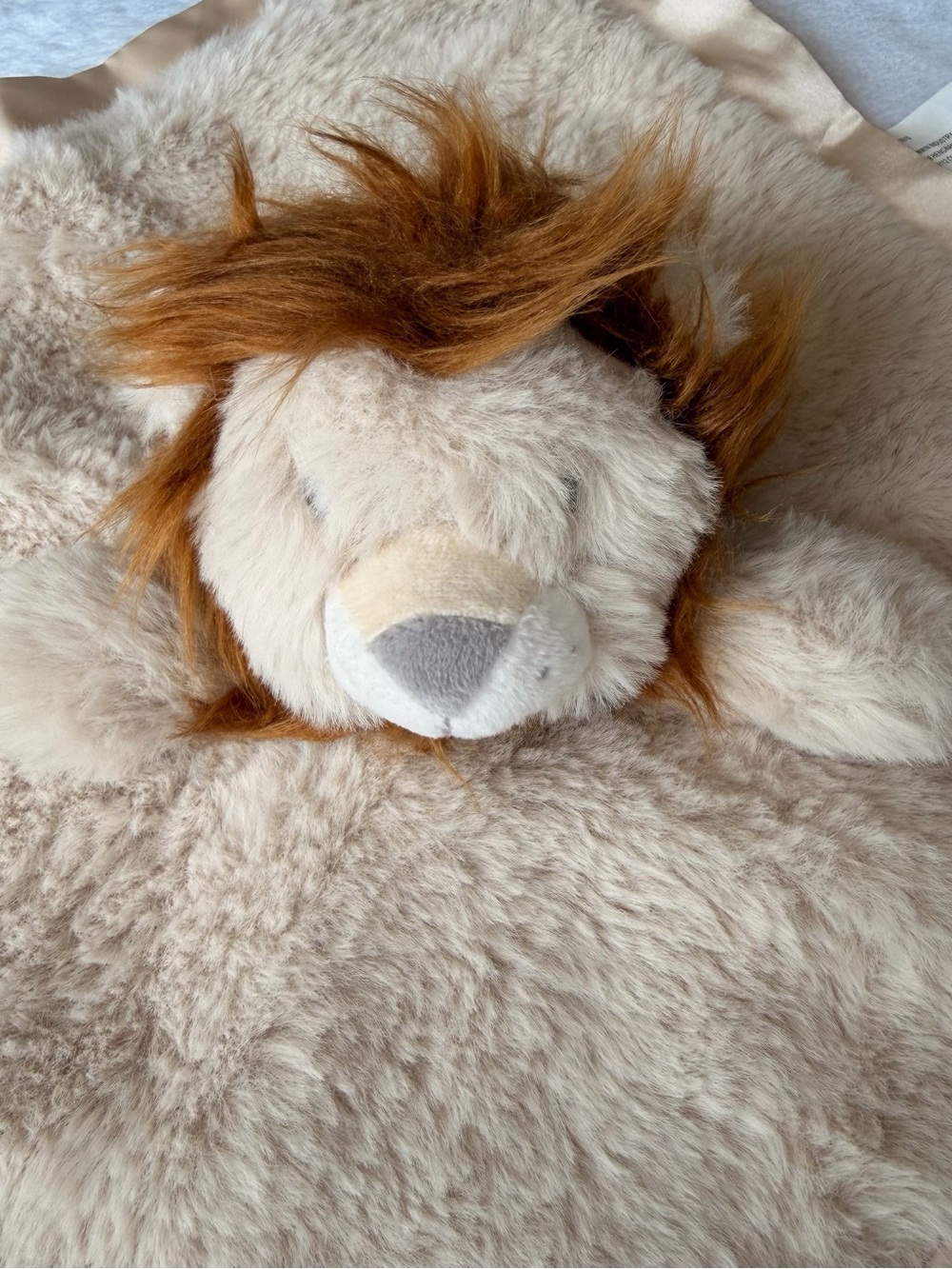 Cloud Island Plush Lion Lovey Blanket - Cream